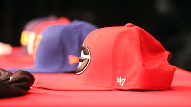 Recruiting hats 2022 USATSI_19675109